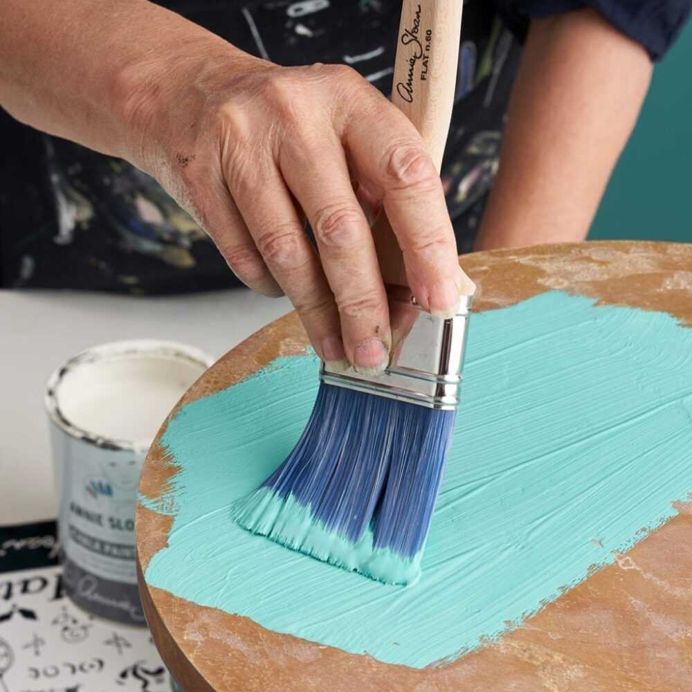 Краска для деревянной мебели