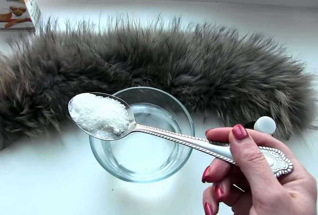Можно ли стирать искусственную шубу в домашних условиях, как почистить изделие, какой использовать порошок и правила ухода